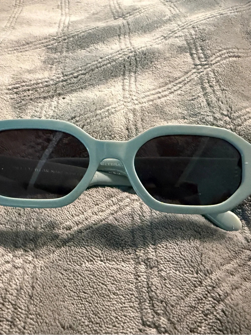 DIFF Eyewear Allegra 53mm polarized rectangle sunglasses grey